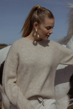 Lisette furry pullover -|Studio Anneloes Hot