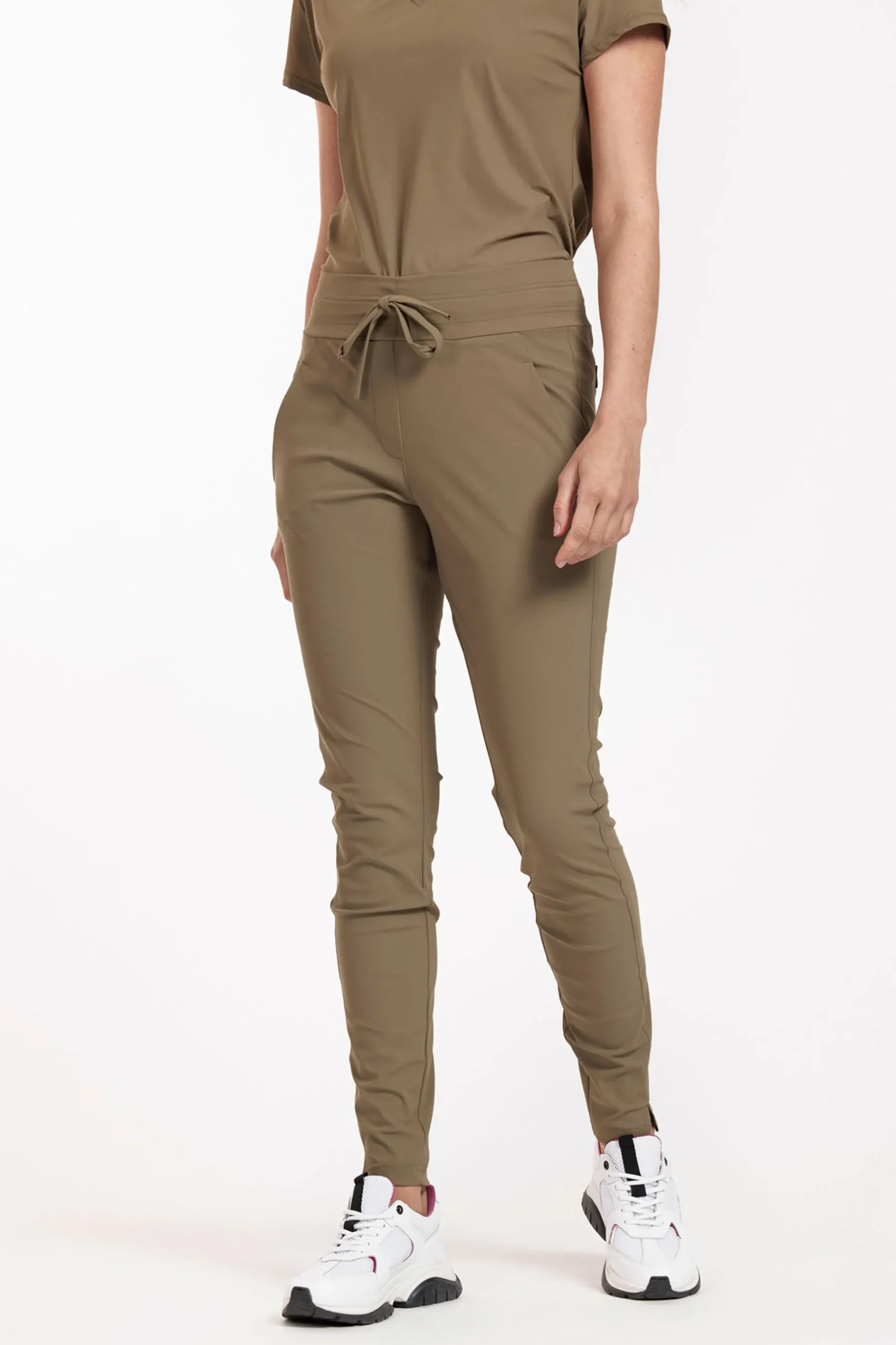 Stairdown trousers -|Studio Anneloes Fashion