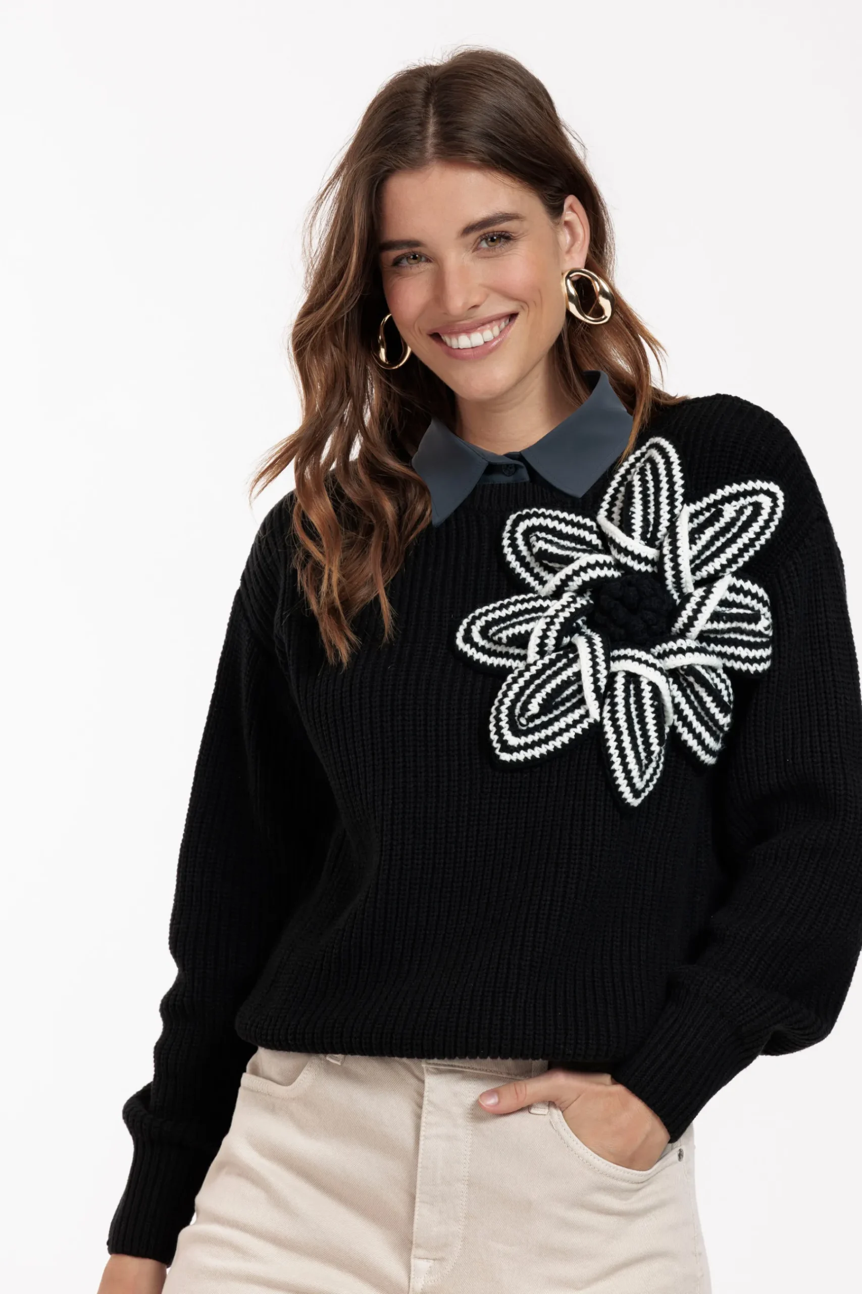 Valerie chunky flower pullover -|Studio Anneloes Hot