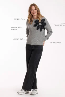 Valerie chunky flower pullover -|Studio Anneloes Best